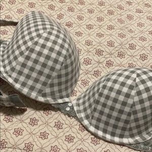 Grey and white checked bra 42D